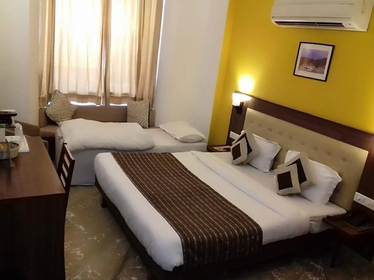 Inn Tawang Near B L Kapoor Hospital A Well Hygiene Hotel Delhi