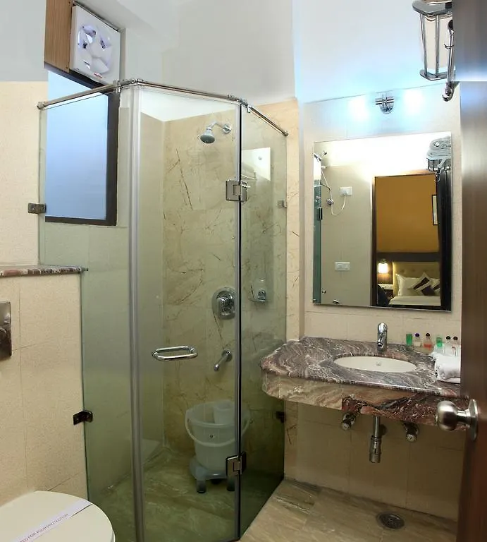 Inn Tawang Near B L Kapoor Hospital A Well Hygiene Hotel Delhi  3*, Delhi (National Capital Territory of India)
