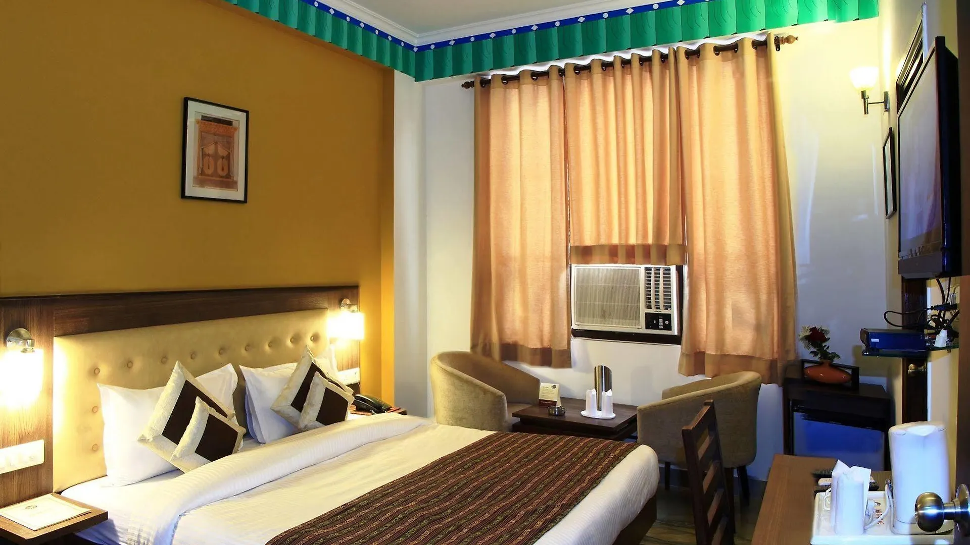 Inn Tawang Near B L Kapoor Hospital A Well Hygiene Hotel Delhi  3*, Delhi (National Capital Territory of India)