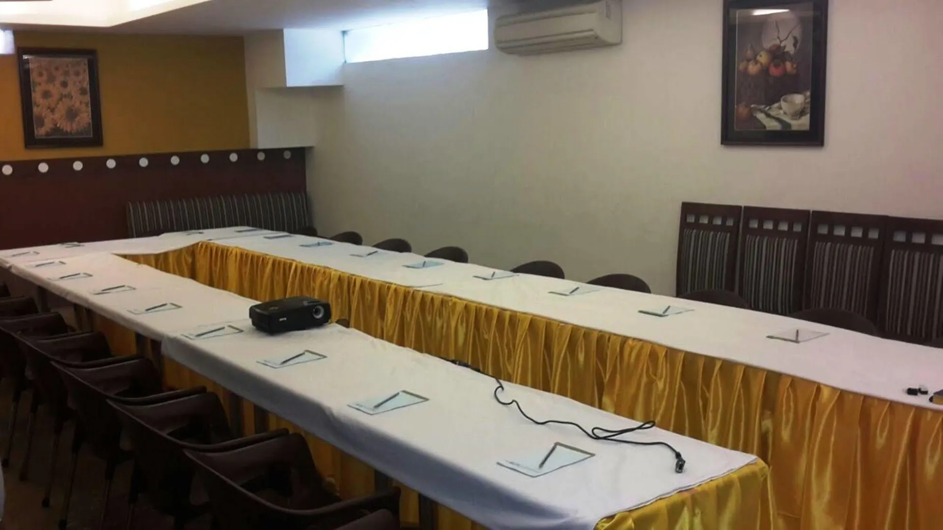 Inn Tawang Near B L Kapoor Hospital A Well Hygiene Hotel Delhi   Delhi (National Capital Territory of India)